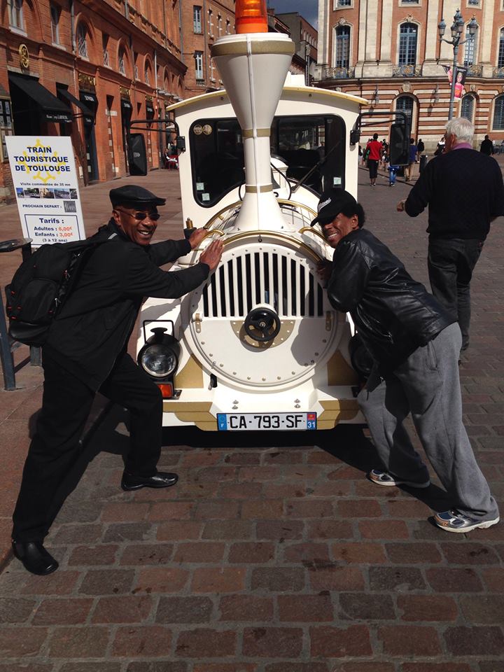 10013980_898077330218386_7712054642848629866_n